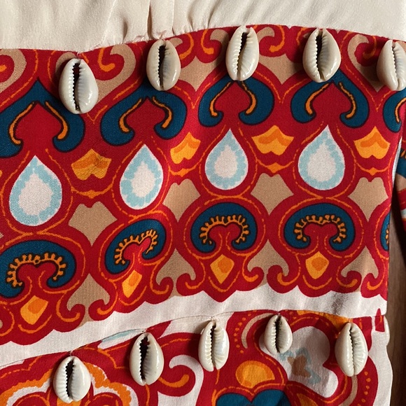 Tracy Rees* PLENTY * Silk Blouse with Seashells Embellishments Size 6 Boho Chic! - Picture 2 of 13